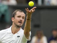 开云体育-美国网球队轻取澳大利亚网球队，梅德韦杰夫爆发神勇的简单介绍