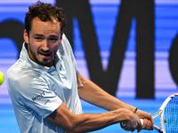 开云平台-美国网球队翻盘澳大利亚网球队，梅德韦杰夫制霸全场的简单介绍