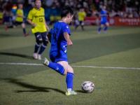 开云体育官网-关于精彩足球对决，球员拼搏奉献精神表现的信息