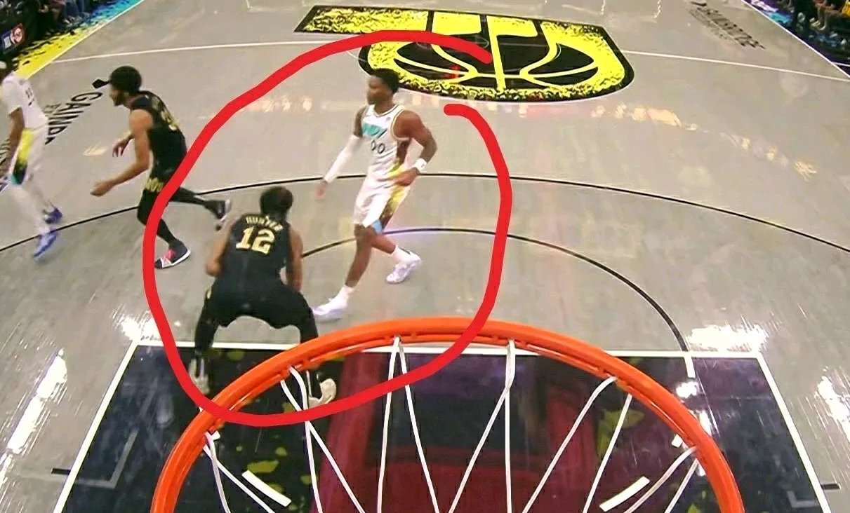 关于开拓者遭遇惨败，面对横扫差距的信息